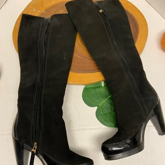 Fendi Gold Buttoned Leather Heeled Knee High Boots